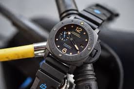 panerai luminor submersible replica